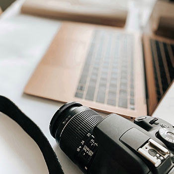 真实换妻SM调教，淫荡的母狗高潮百度云泄密